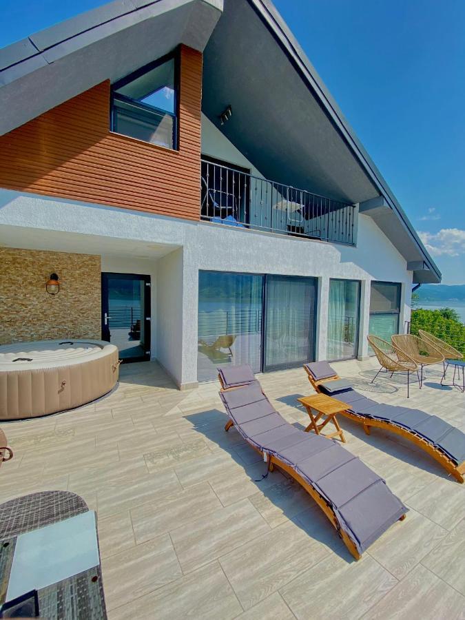 Noah River House Оршова Экстерьер фото